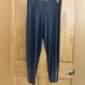 Sympli Graphite Gray Button Detail Legging Size 10